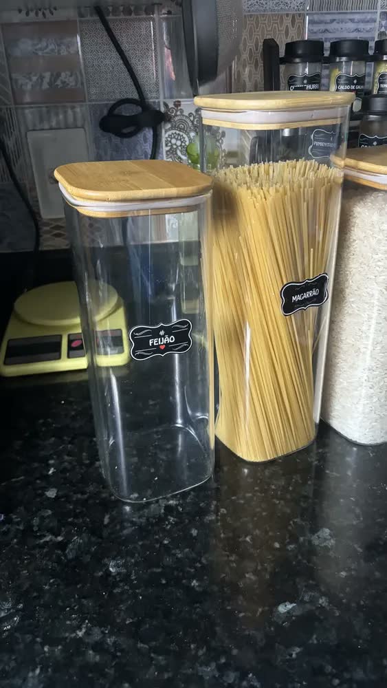 foto de Pote De Vidro Com Tampa De Bambu 2 Litros Quadrado Macarrão Cor Transparente