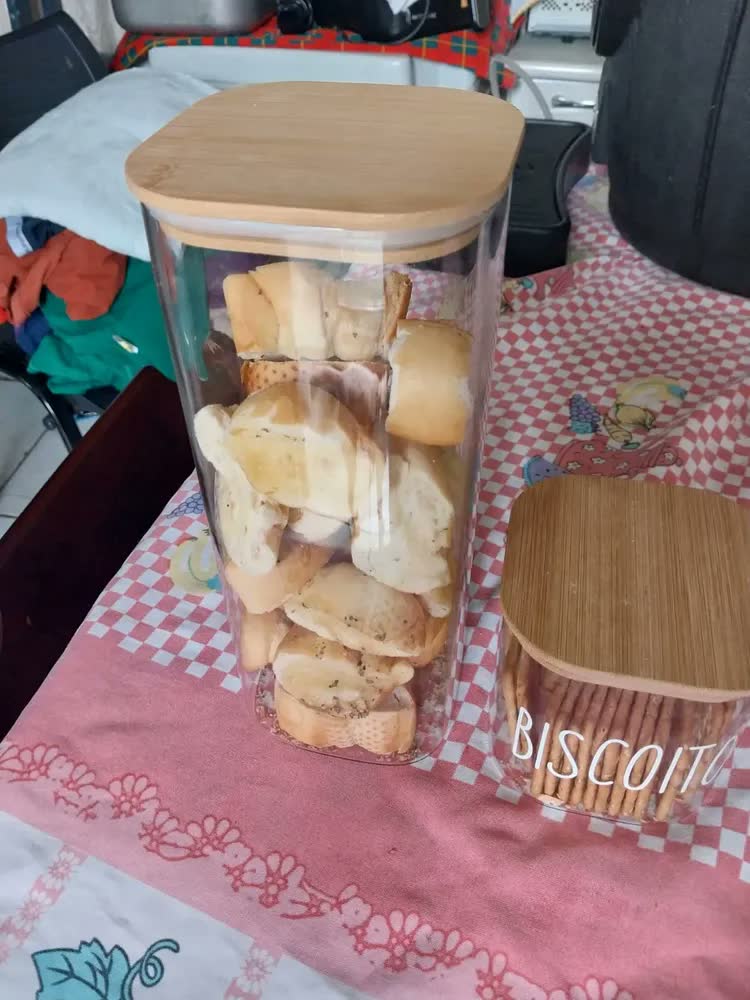 foto de Pote De Vidro Com Tampa De Bambu 2 Litros Quadrado Macarrão Cor Transparente