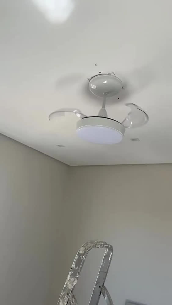 foto de Ventilador De Teto Aliseu Retrátil Pro Branco - Bivolt Diâmetro 56.4 cm Quantidade de pás 3