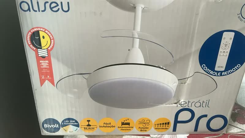 foto de Ventilador De Teto Aliseu Retrátil Pro Branco - Bivolt Diâmetro 56.4 cm Quantidade de pás 3