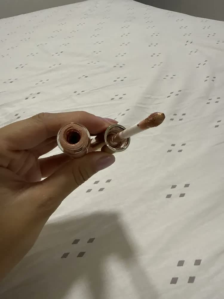 foto de Iluminador Líquido Luminous Niina Secrets A Cor Tom Da Maquiagem Rose