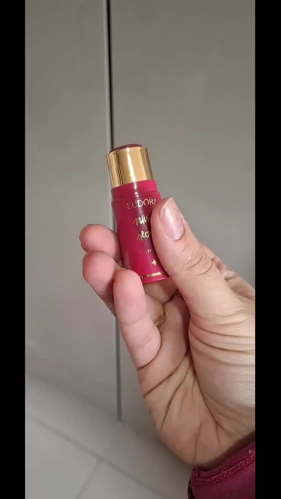 foto de Blush Stick Daily Malva Niina Secrets Eudora 5g Tom da maquiagem Bordô