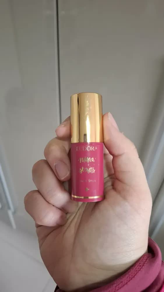 foto de Blush Stick Daily Malva Niina Secrets Eudora 5g Tom da maquiagem Bordô