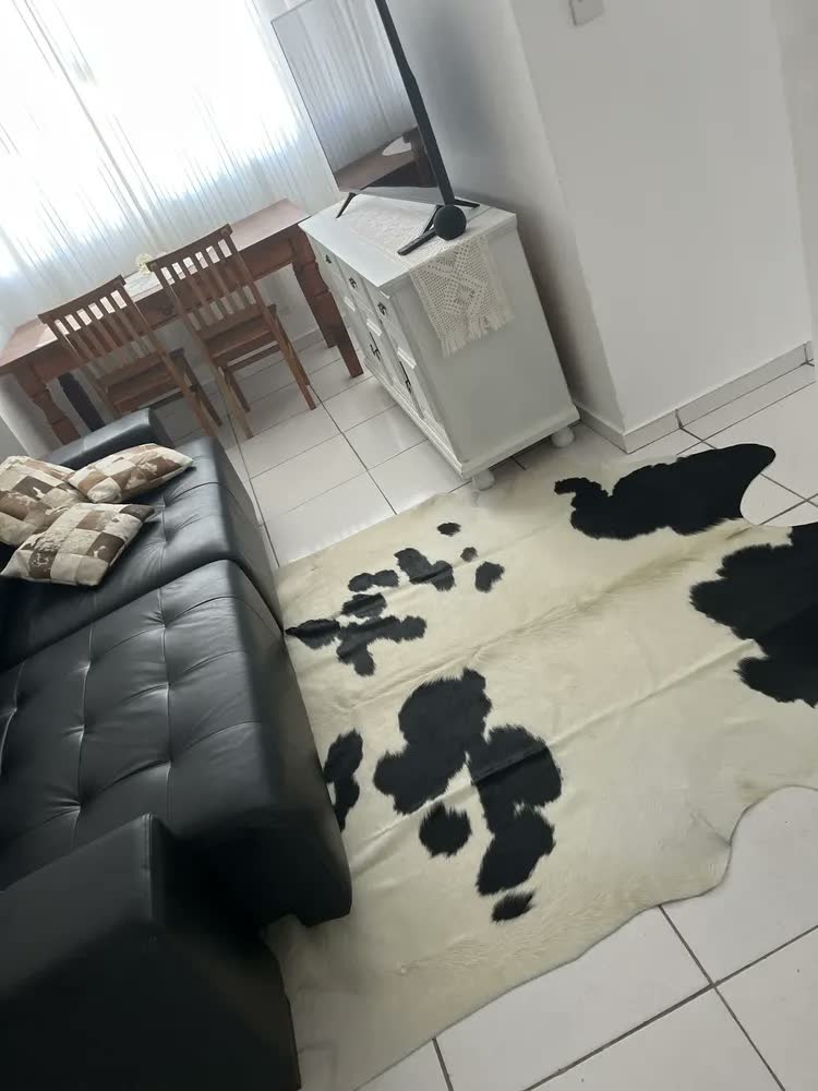foto de Tapete Couro Bovino 1,90x2,20 Antiderrapante Marrom Nórdico Premium