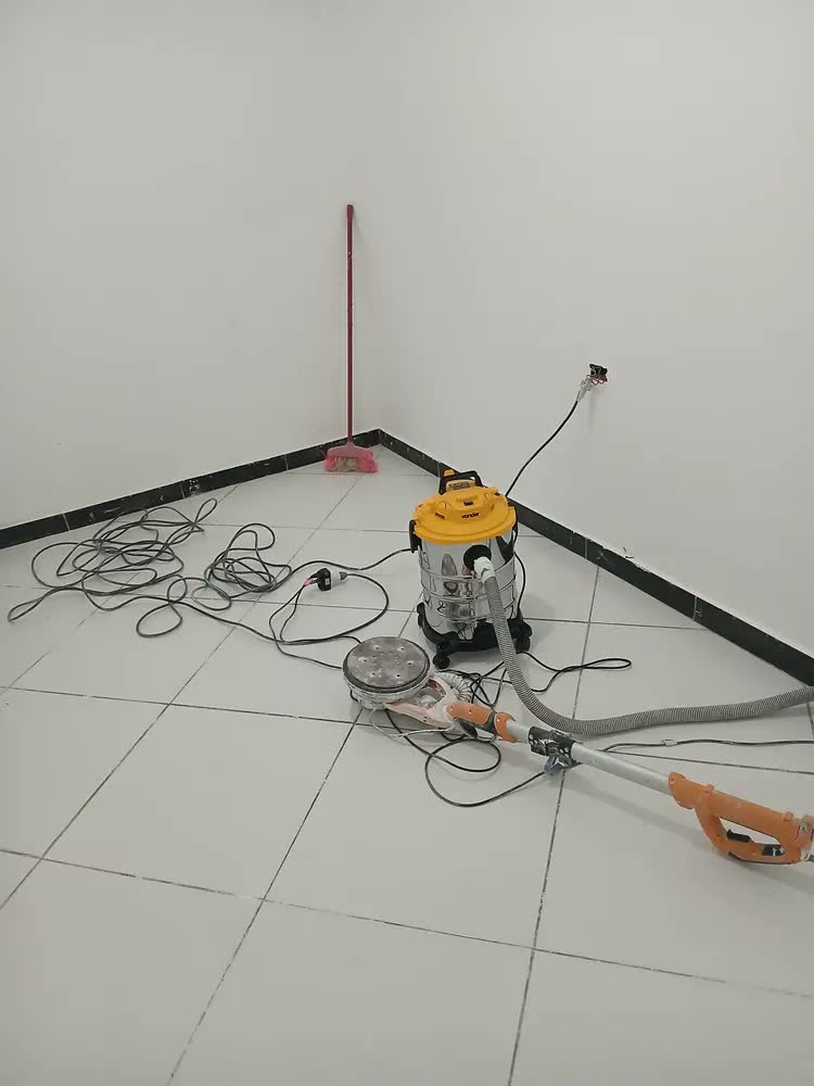 foto de Aspirador De Pó e Líquidos Profissional 30 Litros Apv 1230 Vonder
