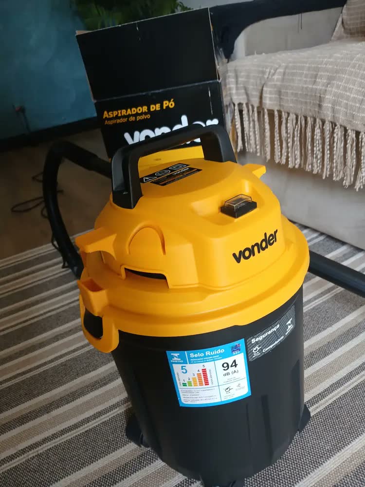 foto de Aspirador De Pó e Líquidos 10 Litros 1.000w Apv 1010 Vonder