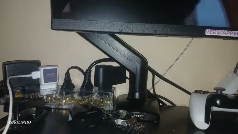 foto de Suporte Ergonômico Articulado De Mesa Para Monitor Tela 14