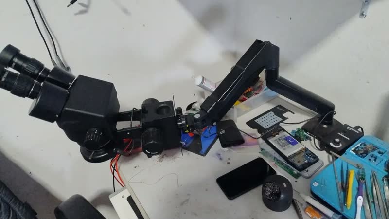 foto de Suporte Ergonômico Articulado De Mesa Para Monitor Tela 14