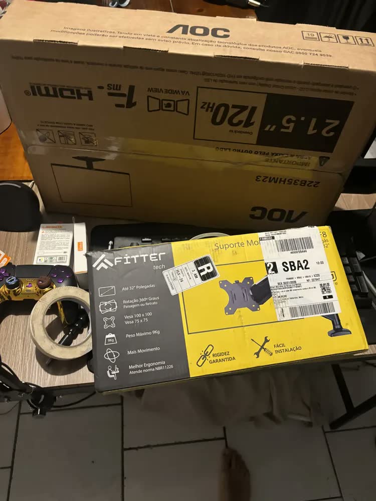 foto de Suporte Ergonômico Articulado De Mesa Para Monitor Tela 14