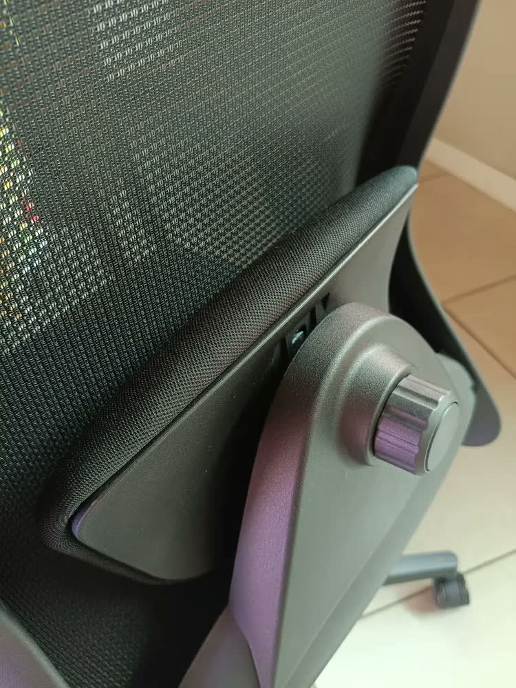 foto de Cadeira De Escritório Ergonômica Efa Marquesa Preta Cor Preto Material do estofamento Mesh
