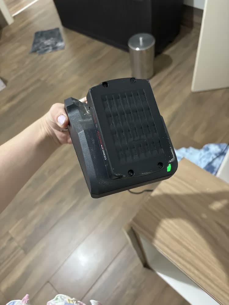 foto de Parafusadeira E Furadeira De Impacto A Bateria 18v Bosch Gsb 183-li Maleta Com Kit Brocas E Bits Profissional 103 Peças