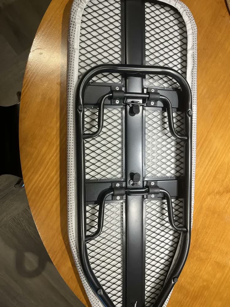 foto de Tábua De Passar Compacta Ou Flow Praticidade E Estilo Cor Cinza-claro Padrão