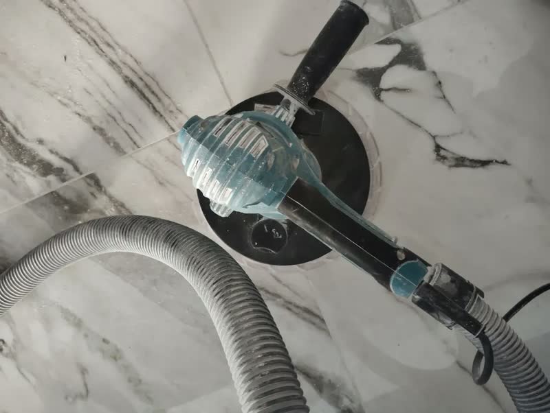 foto de Lixadeira de Parede Profissional Tssaper 850W com LED para Massa Corrida e Drywall
