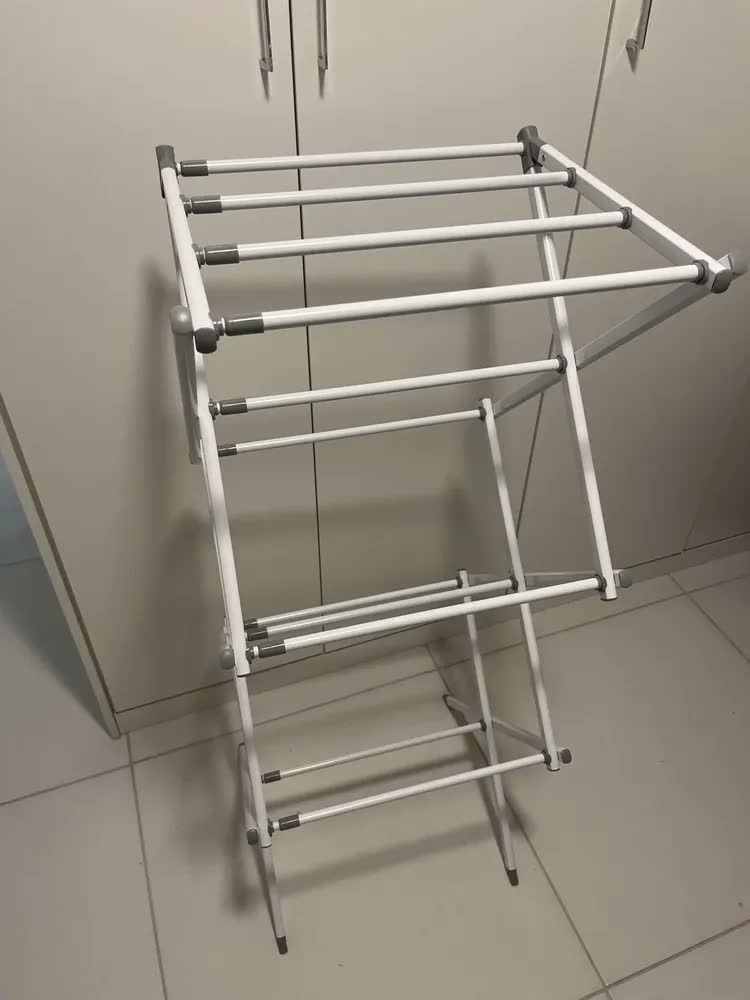 foto de Varal Vertical Chão Retrátil Dobrável Powermaid Apartamento Branco
