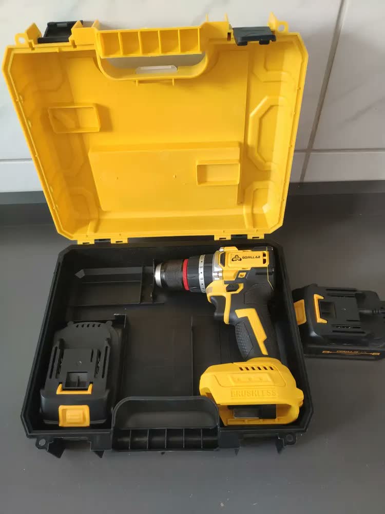 foto de Furadeira Parafusadeira Impacto Sem Fio 2 Baterias Brushless 3/8