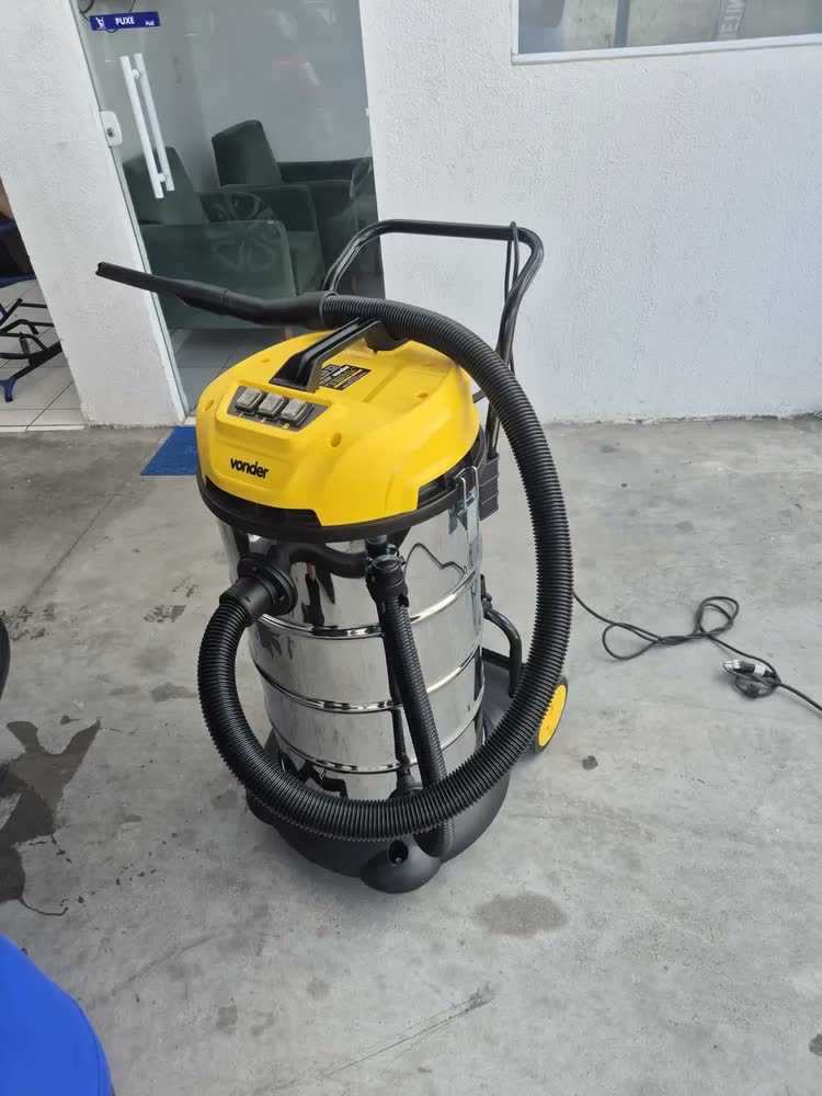 foto de Aspirador De Pó E Líquidos 3.600w Apv 3690 Vonder Amarelo