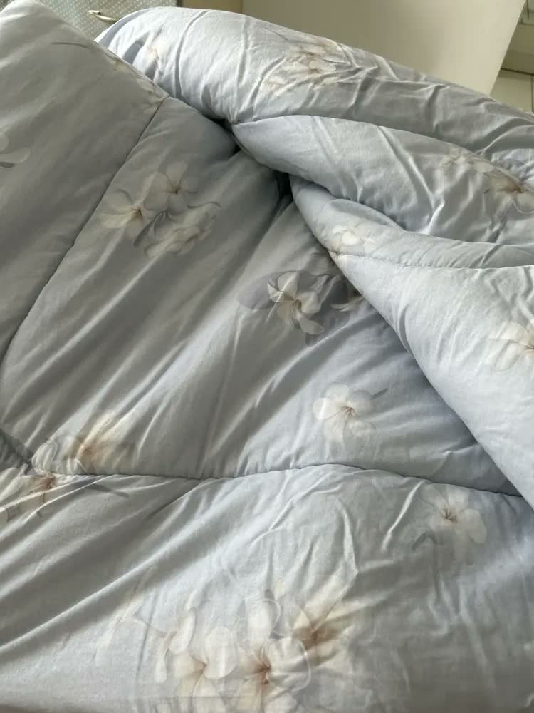 foto de Edredom Casal Jasmim 100% Algodão Azul Karsten