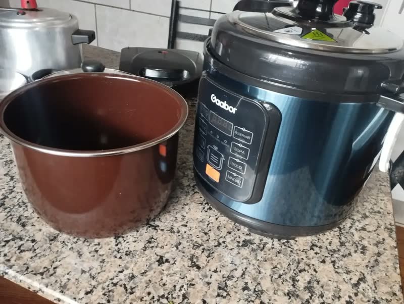 foto de Panela De Pressão Elétrica 6l Gaabor Multifuncional 1000w Cor Azul Frequência 60Hz