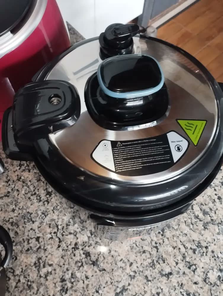 foto de Panela De Pressão Elétrica 6l Gaabor Multifuncional 1000w Cor Azul Frequência 60Hz