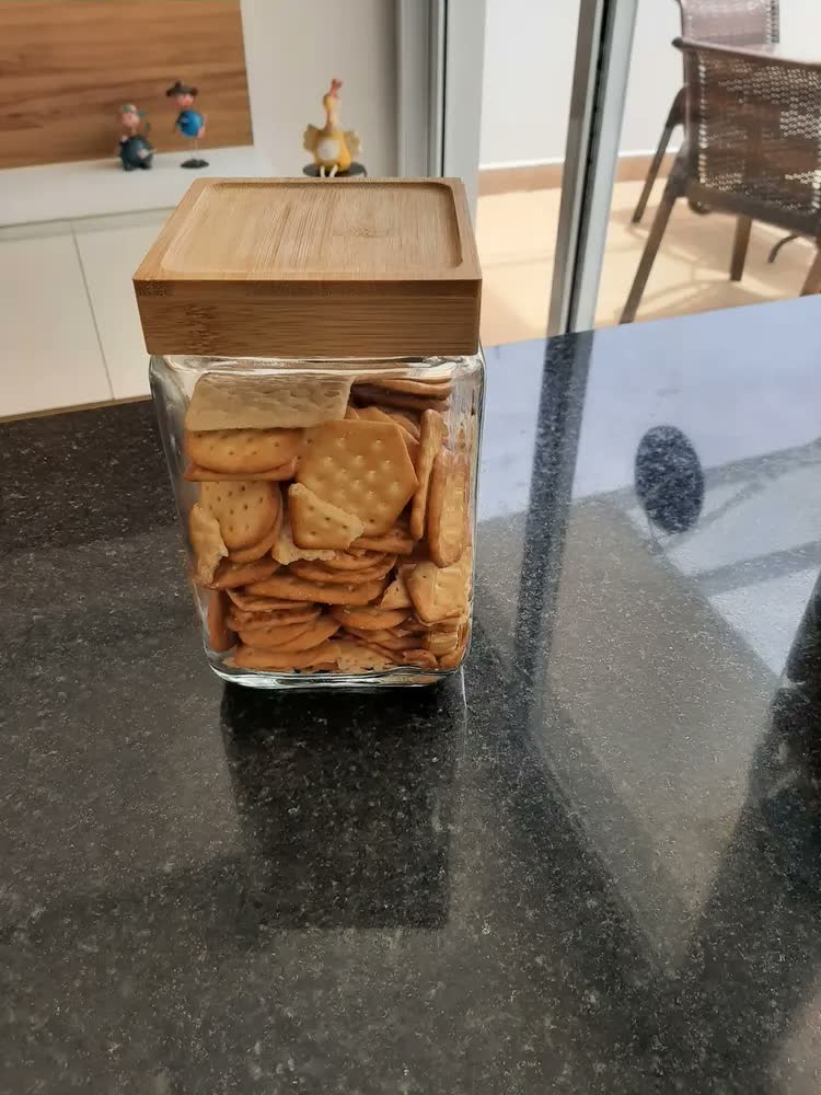 foto de Pote Vidro Quadrado Tampa Bambu Moderno 1,8 Litros Cozinha