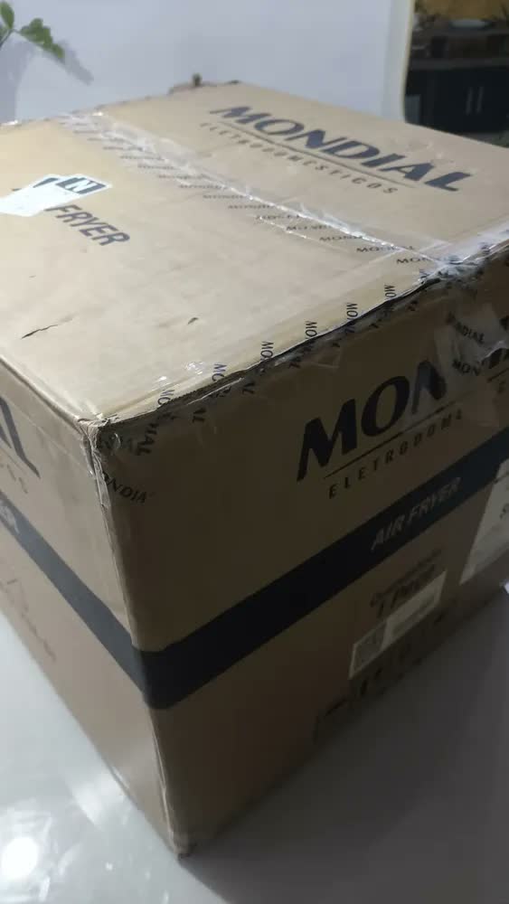 foto de Fritadeira Air Fryer Forno Oven Digital 25 Litros Mondial Preto AFO-25L-BI 127V