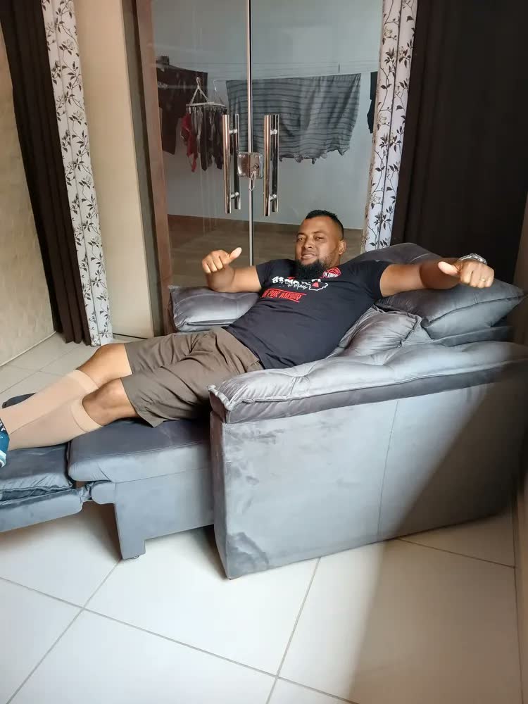 foto de Poltrona Do Papai Confortável Reclinável E Retrátil