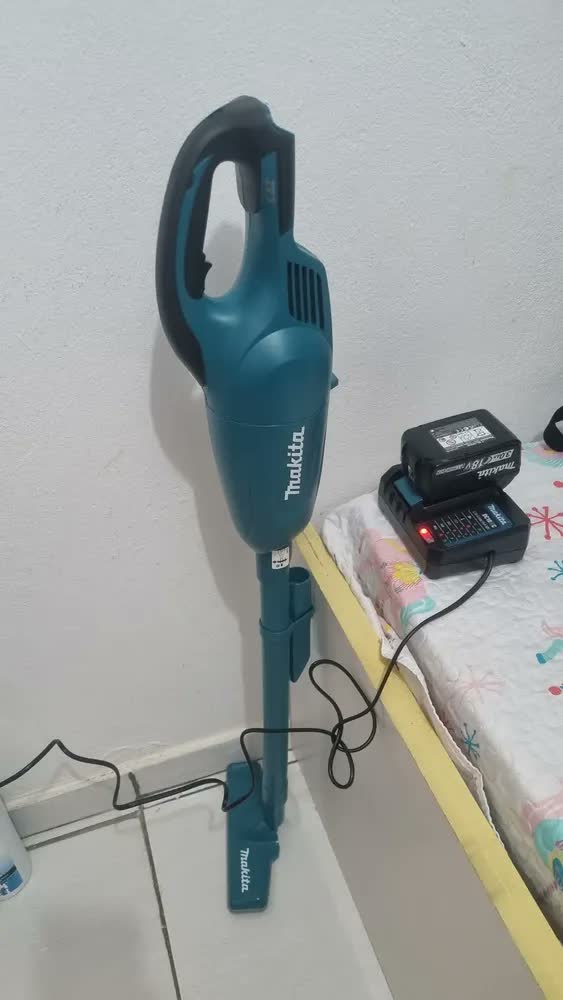 foto de Aspirador Pó Makita DCL180Z 18V+Bateria 3Ah+Carregador Bivolt