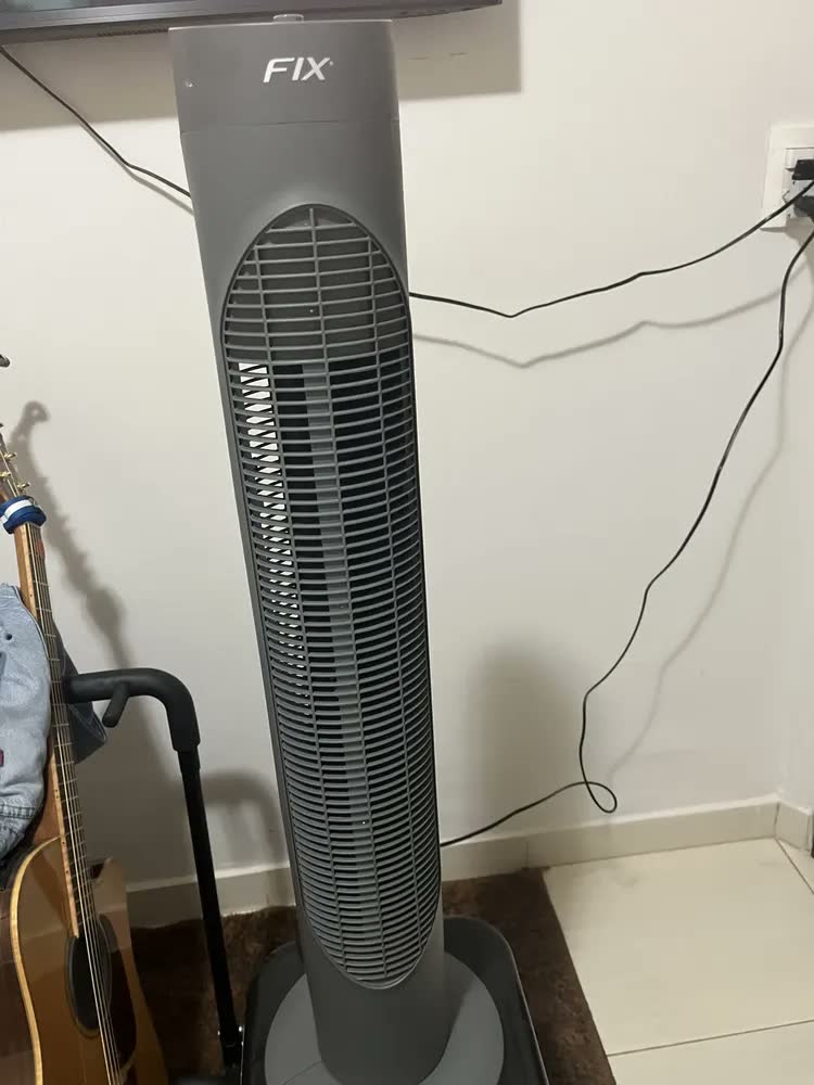 foto de Ventilador de Torre Fix Silencioso, 3 Velocidades e Oscilação