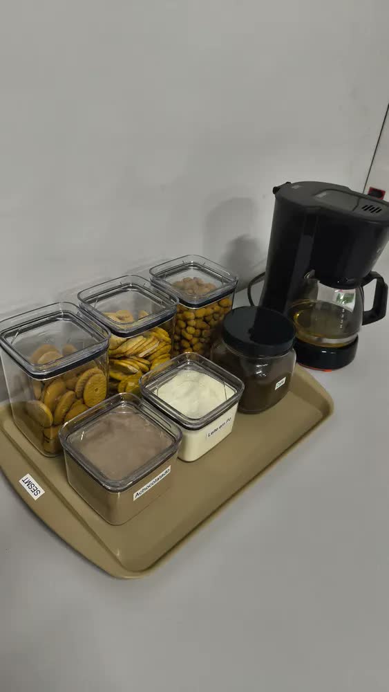 foto de Kit 6 Potes Herméticos Quadrados Amobox 500ml 1000ml 2200ml