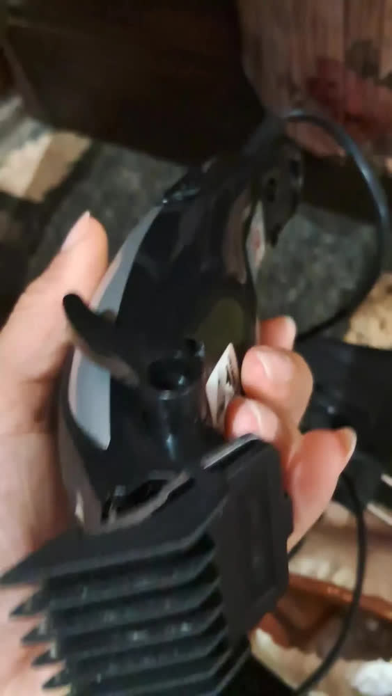 foto de Vendida Maquina D Cortar Cabelos110 Profissional Cor Prata/preto