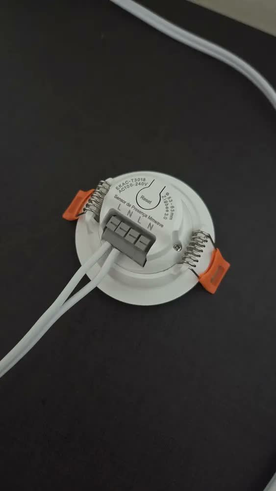 foto de Sensor Presença Humana Radar Inteligente Mmwave Smart Zigbee Cor Branco