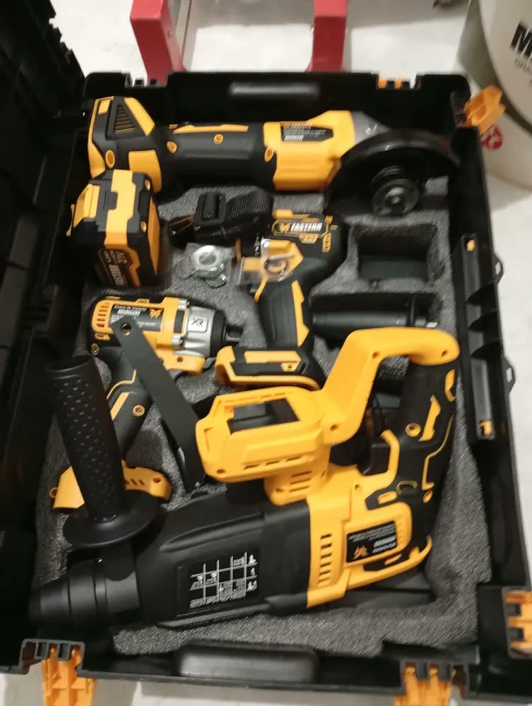 foto de Kit Multi Ferramentas A Bateria 4 Em 1 Brushless - Fasterr