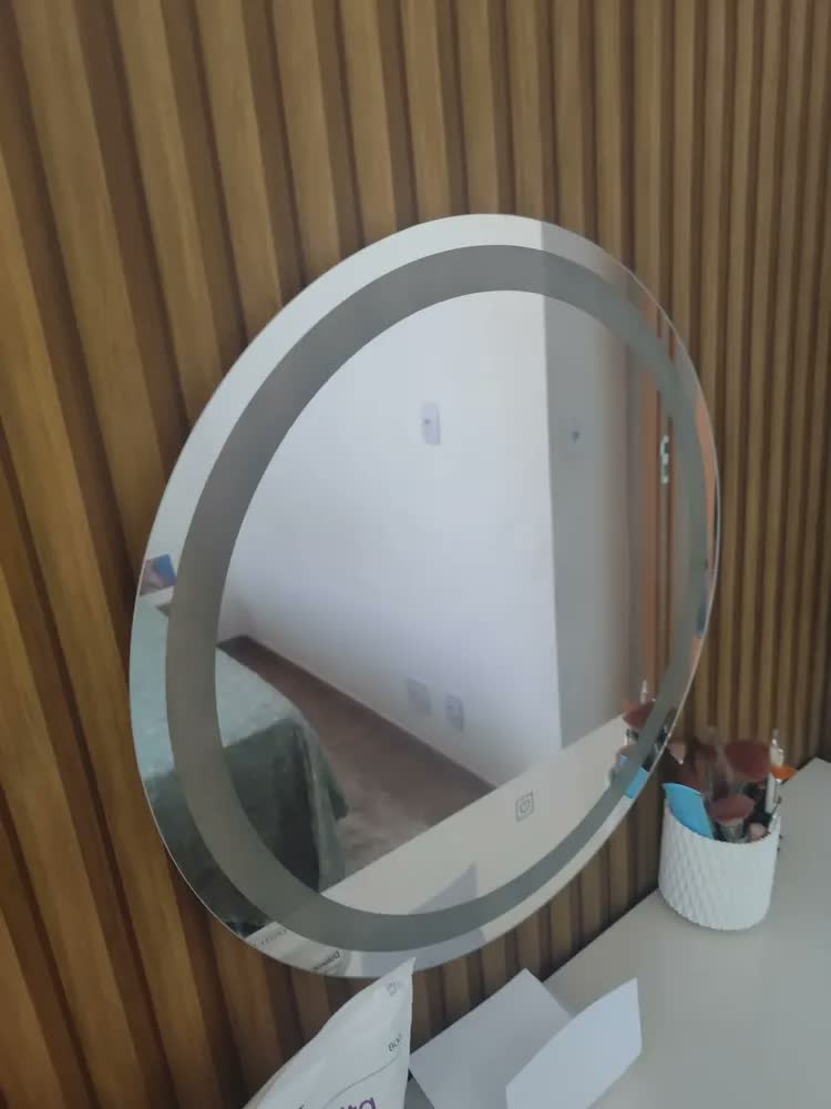 foto de Espelho Redondo de Parede com LED 50cm para Maquiagem e Banheiro