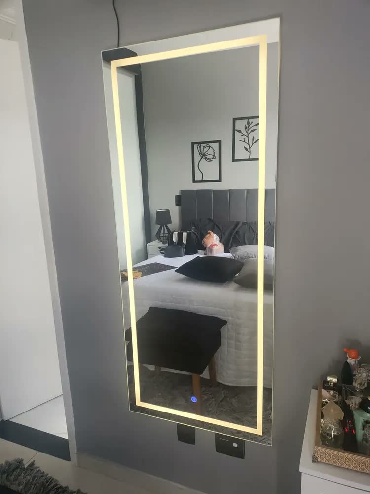 foto de Espelho Com Luz De Led 120x70 Camarin Salão De Beleza Moldura Sem Moldura