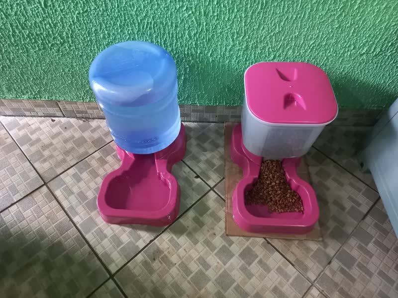 foto de Kit Bebedouro E Tratador P/ Cachorro Grande Porte Automático