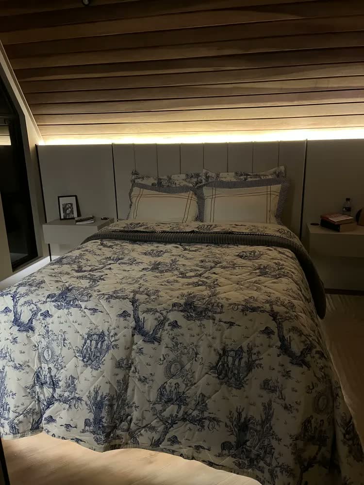 foto de Kit Completo Casal 07 Peças Edredom + Jogo Lençol Porcelana Cor Palha - Kit Cama Posta