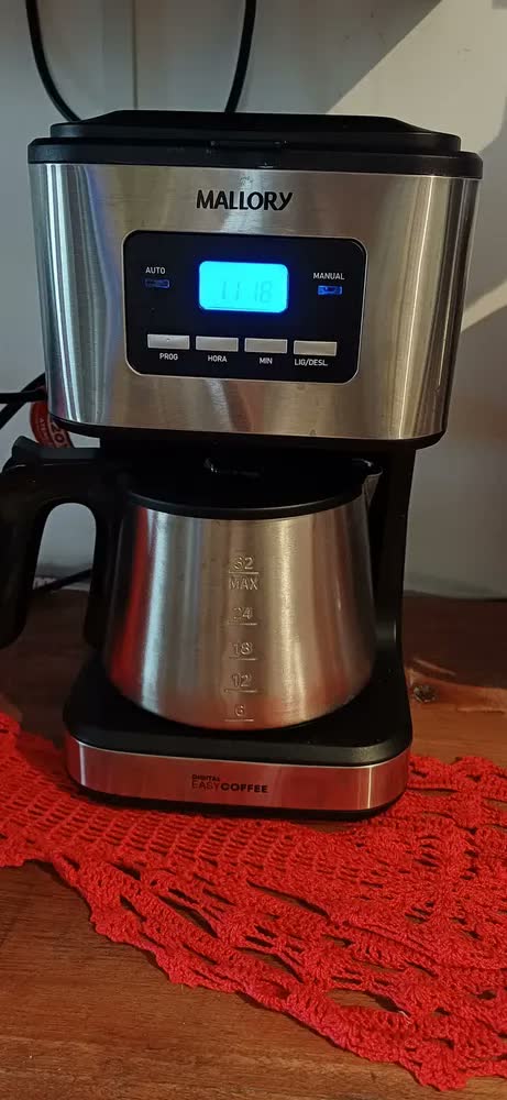 foto de Cafeteira Elétrica Mallory Easy Coffee – Programável, Jarra Inox, 32 Xícaras, Filtro Reutilizável
