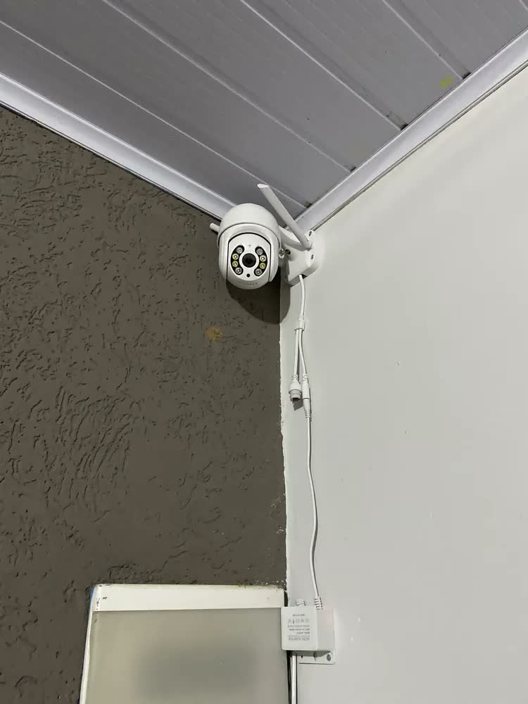 foto de Kit 2 Câmeras Segurança Ip Interna Externa Wifi iCSee Infravermelho Prova D’Água - HW