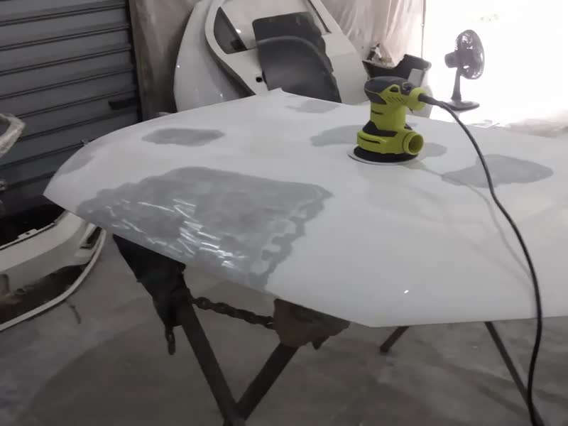foto de Lixadeira Orbital 350W Profissional Circular 125mm Velocidade Variável Com 16 Lixas E Auto Sucção Coletor De Pó Desoon