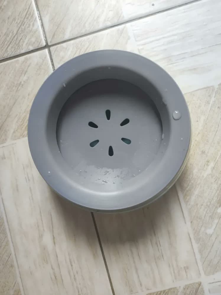 foto de Bebedouro PETYC Automático 750mL para Cães e Gatos de Pelo Longo Antirrespingo Rosa