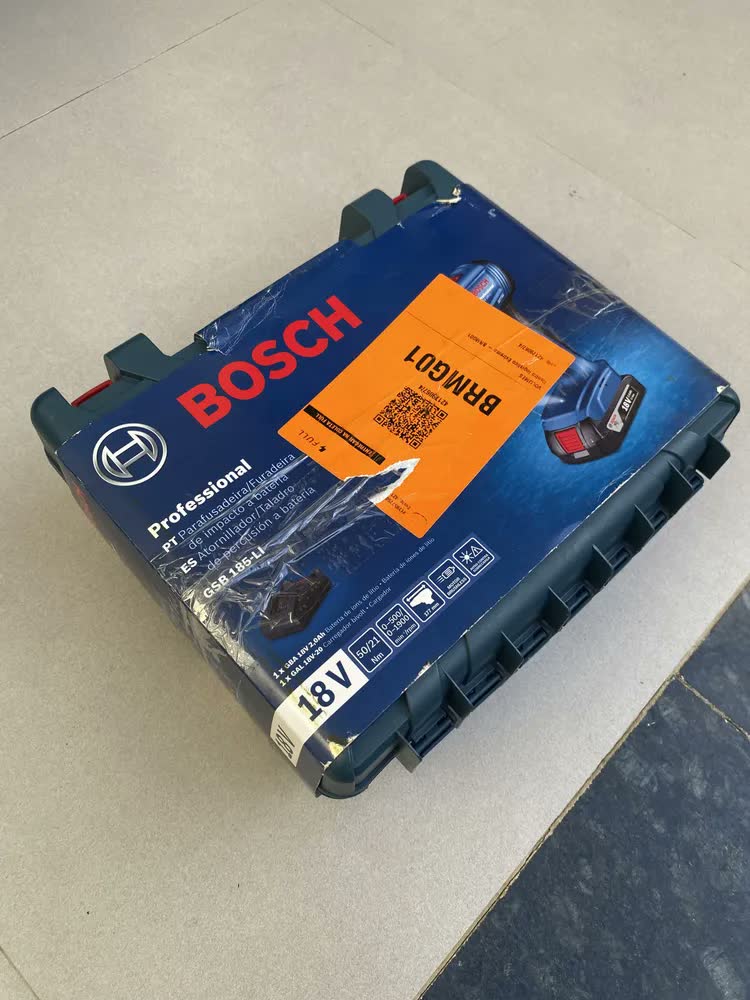 foto de Parafusadeira E Furadeira De Impacto Brushless A Bateria 18v Bosch Gsb 185-li Maleta Com Kit Brocas E Bits 103 Peças