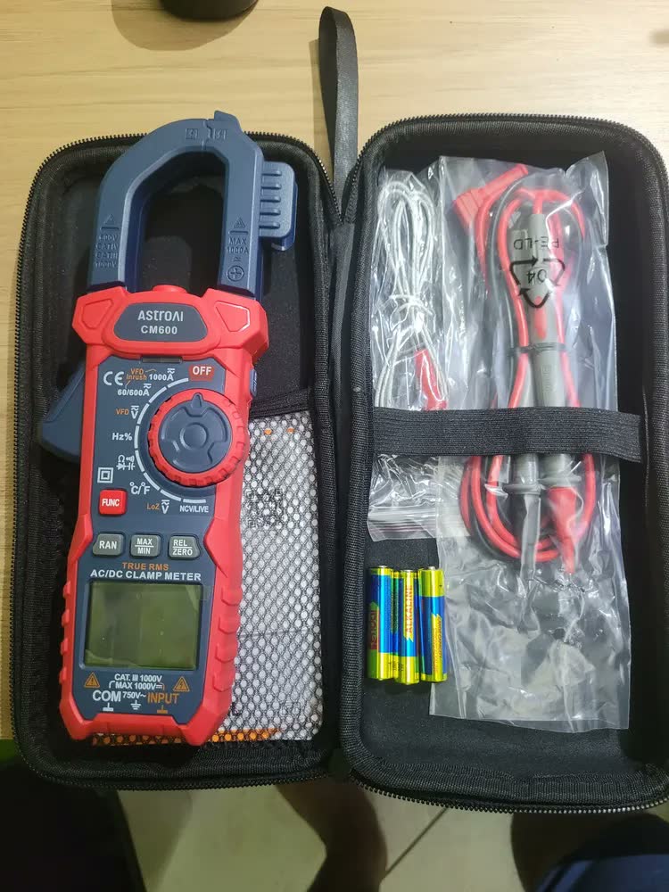 foto de Alicate Multímetros profissional Digital AstroAI com pinça de corrente Inrush,1000A TRMS,testador de corrente e tensão com VFD,modo LOZ;mede corrente CA/CC,tensão,temperatura,resistência,capacitância