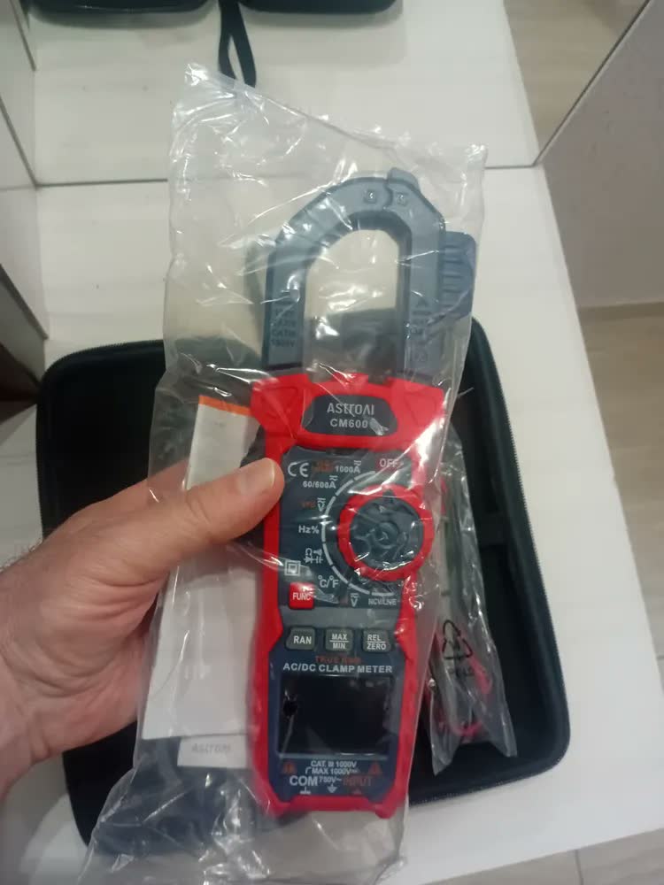 foto de Alicate Multímetros profissional Digital AstroAI com pinça de corrente Inrush,1000A TRMS,testador de corrente e tensão com VFD,modo LOZ;mede corrente CA/CC,tensão,temperatura,resistência,capacitância