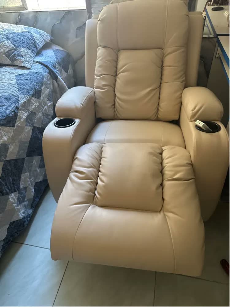foto de Poltrona Reclinável Austin Aquecimento Massagem Pu Bege Gran Belo