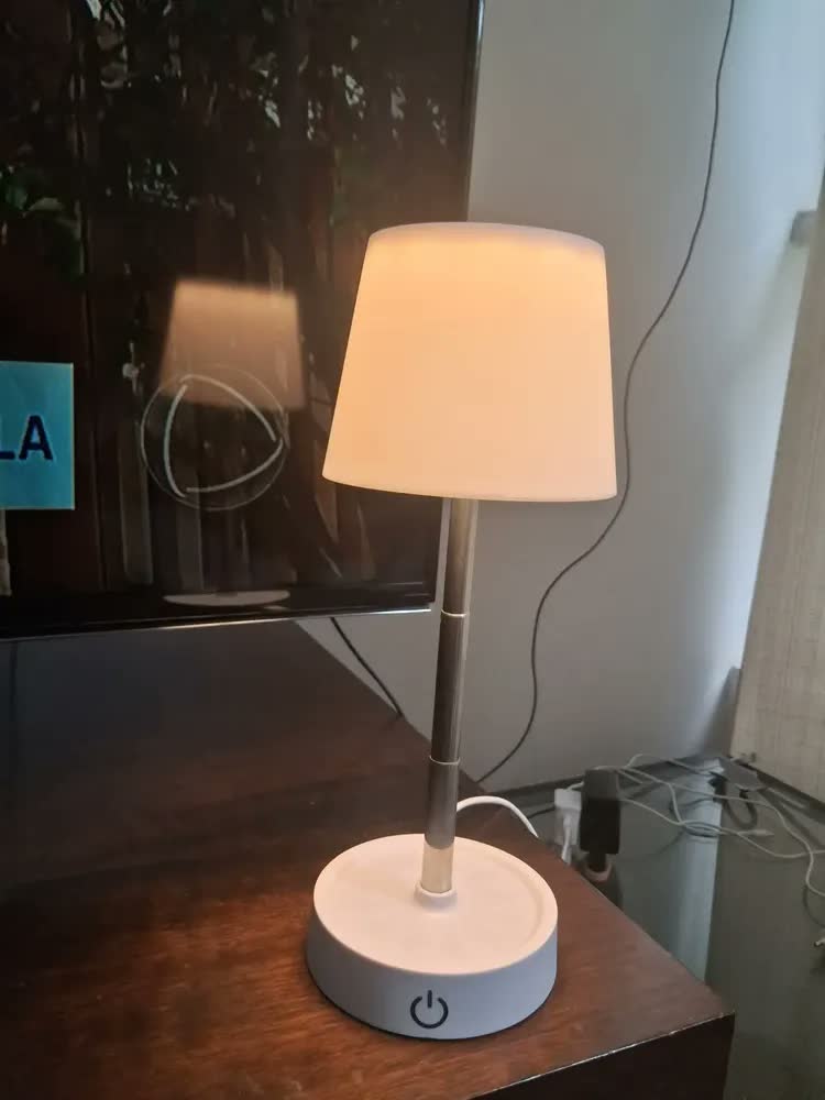 foto de Luminária Abajur De Mesa Led Touch Quarto Estudo Leitura Lâmpada Moderna Recarregável Shopthis
