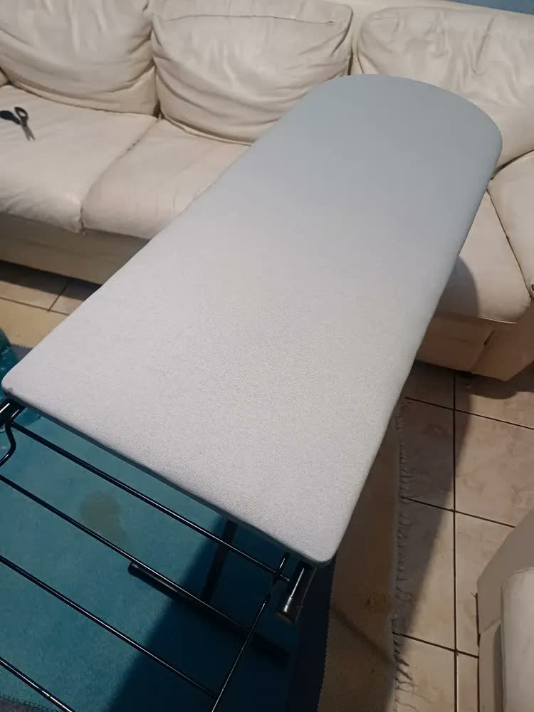 foto de Tábua de Passar Roupa Itagold Dobrável com Porta-Ferro e Estrutura Reforçada