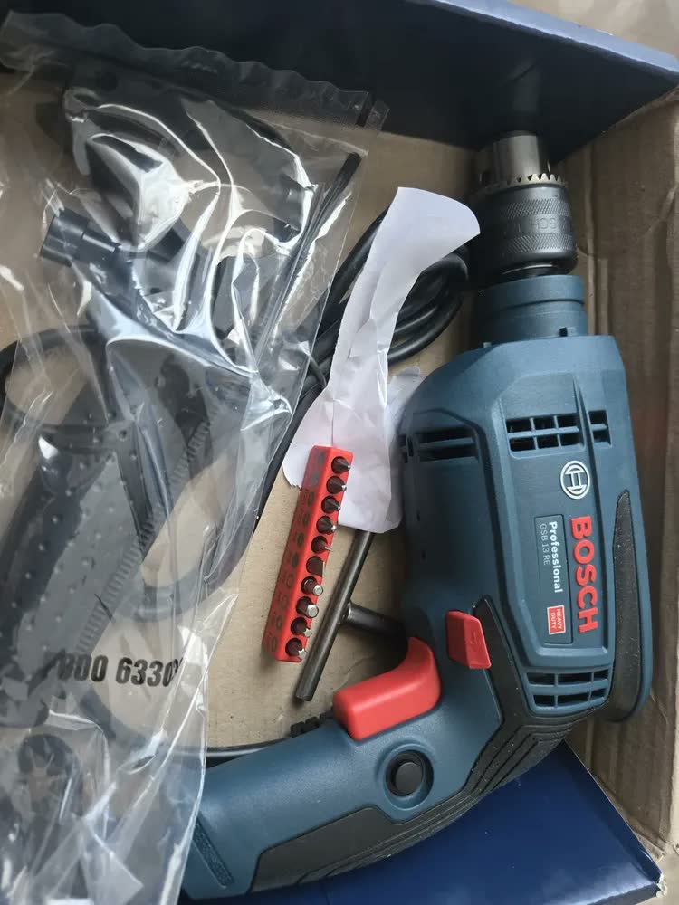foto de Furadeira De Impacto 1/2pol 750w C/ Kit De Acessórios Bosch