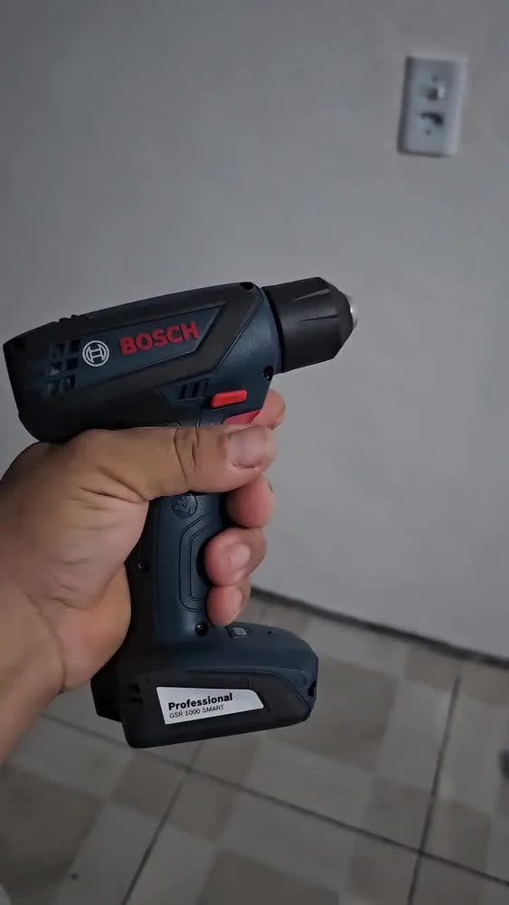 foto de Parafusadeira E Furadeira À Bateria Bosch Cor Azul