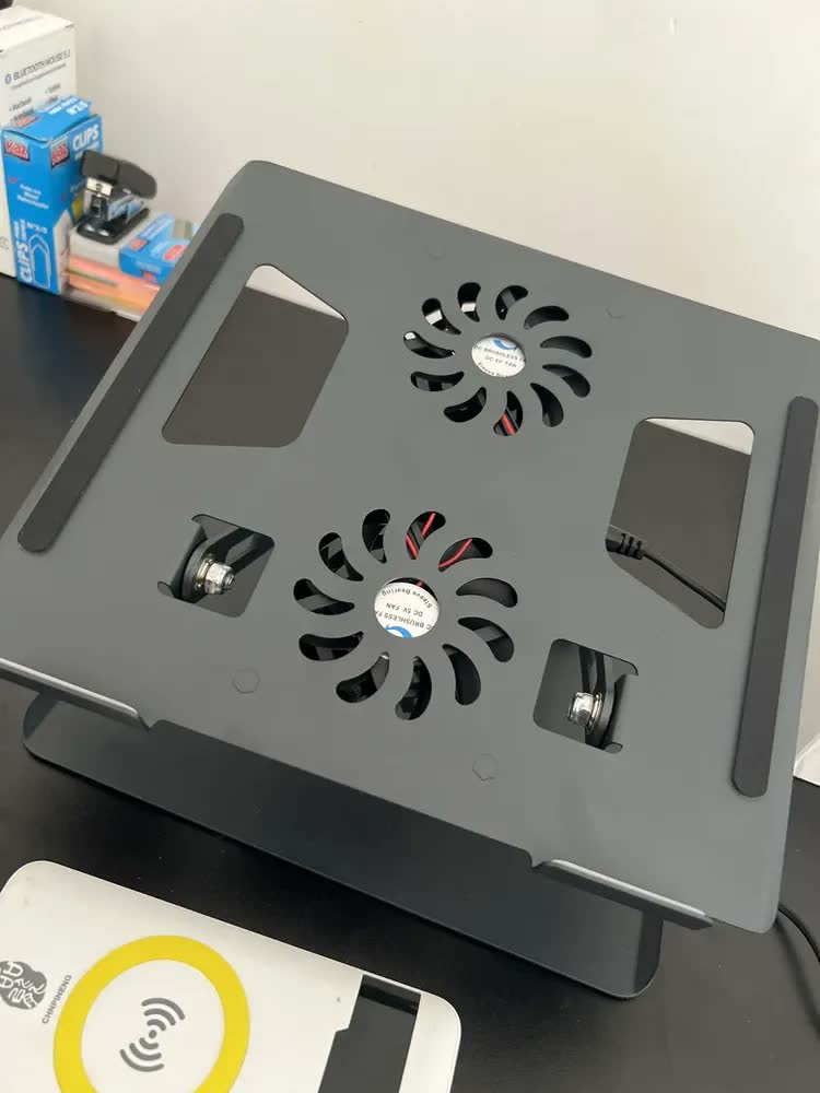 foto de Suporte Ajustável para Notebook VLX Articulado 360° com 2 Ventiladores de Refrigeração