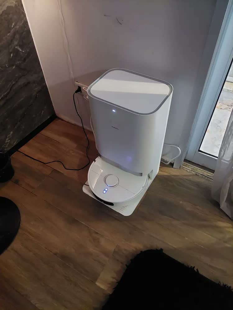 foto de Robô Xiaomi Mi Robot Vacuum X20+ Max Wi-fi - 2025 Cor Preto